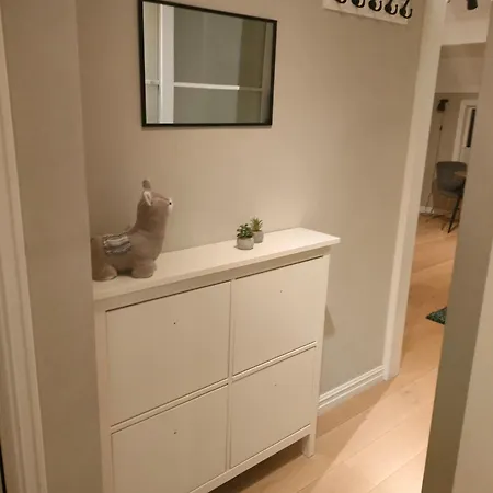 In The Middle Of The City, Garden And Parking! Apartamento